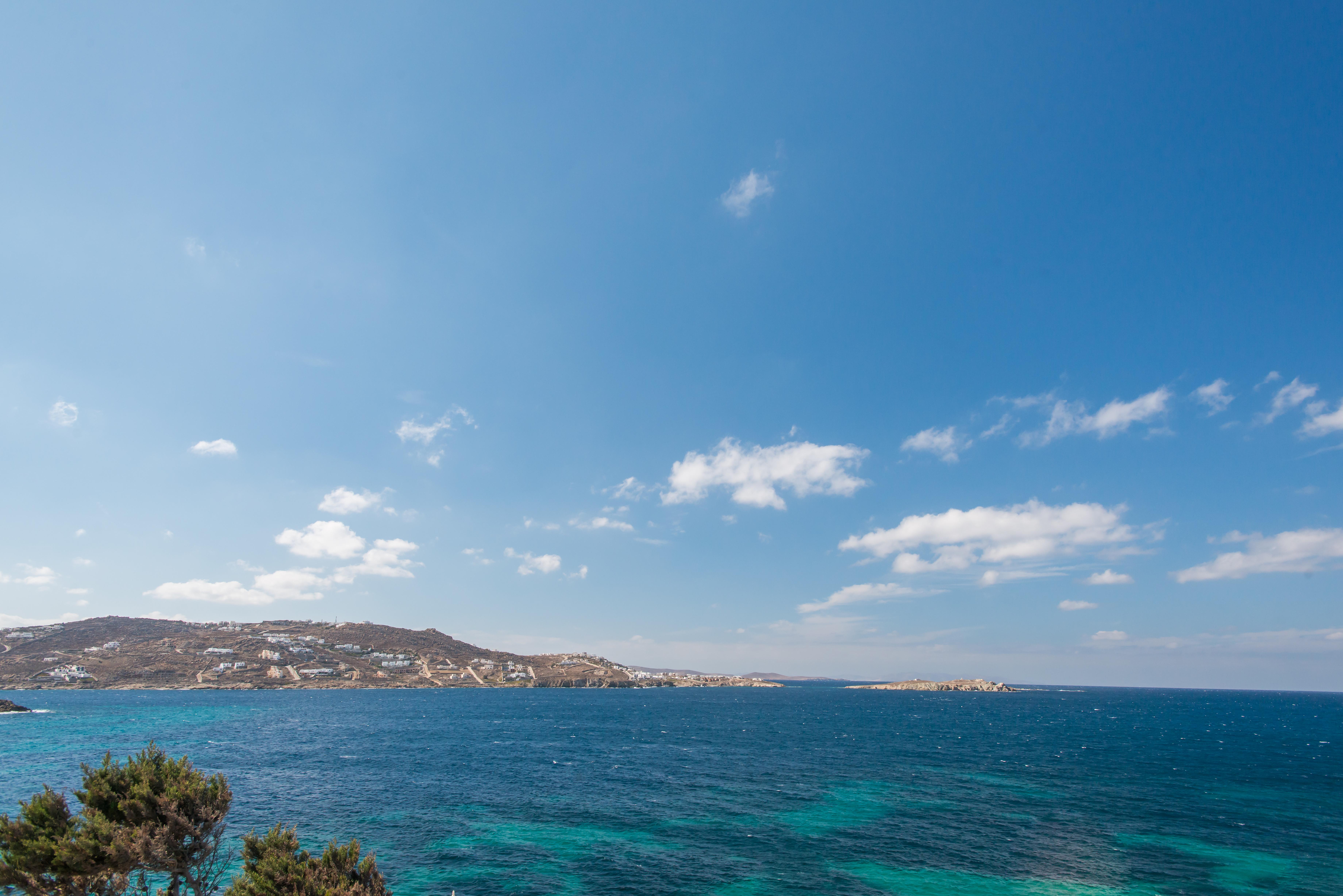 Adonis Hotel