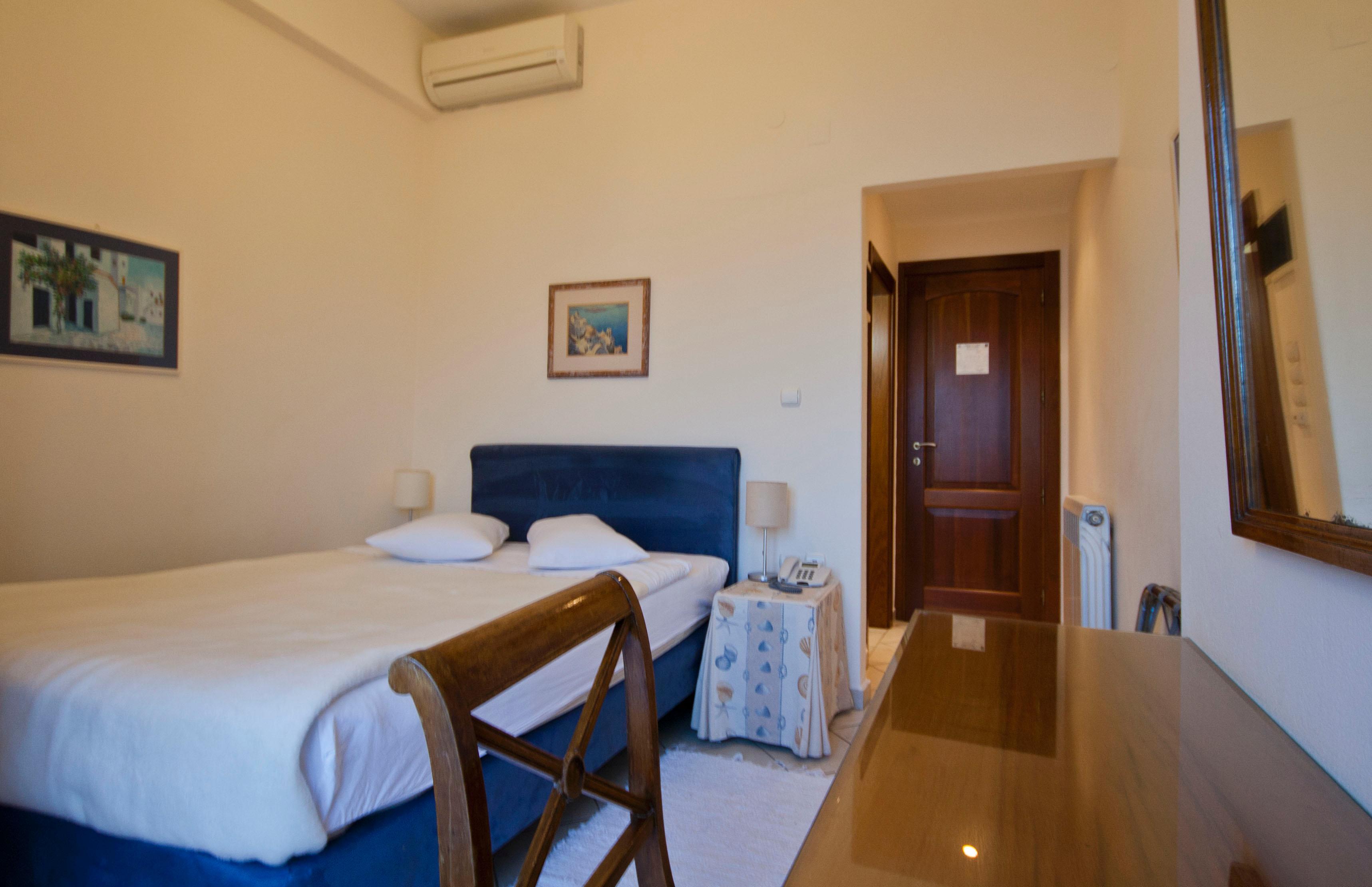 Hotel Adonis